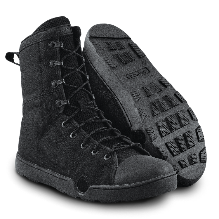 Photo of a pair of Altama® Maritime 8 inch black zero drop boots
