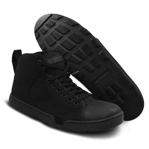 Photo of a pair of Altama® Maritime Mid black zero drop boots