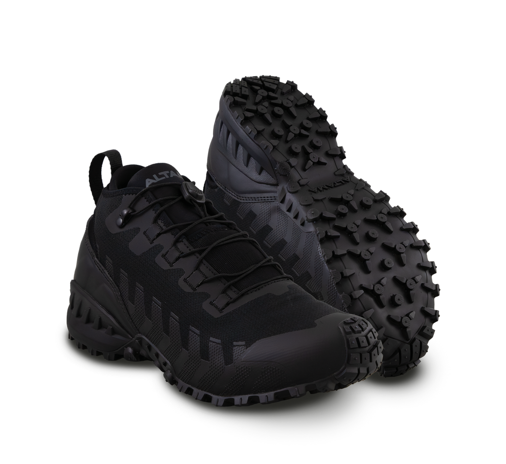 Photo of a pair of Altama® Legacy black hiking shoes